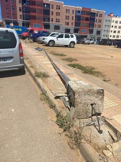 Luminaria en el suelo/TA.