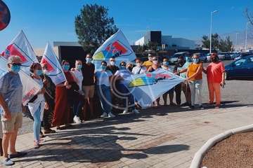 Protesta para exigir más personal a las puertas de la Residencia de Taliarte/TA.