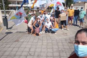  Protesta para exigir más personal a las puertas de la Residencia de Taliarte/TA.