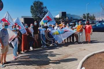  Protesta para exigir más personal a las puertas de la Residencia de Taliarte/TA.