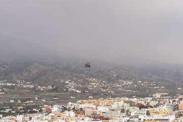 Las Fuerzas Armadas muestran su cariño a la isla de La Palma con una ofrenda floral/Acfi Press.