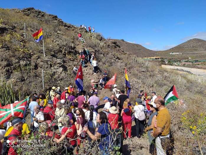 Los participantes en las inmediaciones de la Sima de Jinámar/TA.