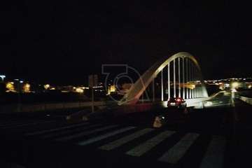 El viaducto de Las Longueras, a oscuras/TA.