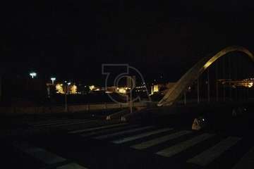 El viaducto de Las Longueras, a oscuras/TA.