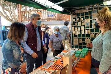 Doce profesionales ofrecen sus creaciones en la Muestra de Artesanía de Los Llanos/TA.