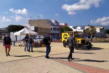 Telde exhibe al aire libre sus coches más antiguos y clásicos/Miguel Florido.