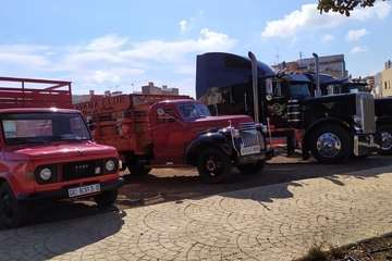 Telde exhibe al aire libre sus coches más antiguos y clásicos/Miguel Florido.