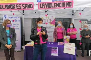 Ocho colectivos muestran en Telde sus trabajos en favor de la mujer/Francisco Javier Santana.