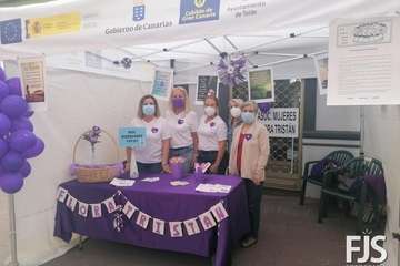 Ocho colectivos muestran en Telde sus trabajos en favor de la mujer/Francisco Javier Santana.