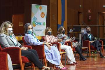 CIME y ASEME Canarias reconocen el esfuerzo de las mujeres empresarias de las Islas con la entrega de sus galardones/Acfi Press.