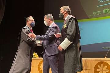 El teldense Alejandro Ramos, Medalla de Oro y Colegio de Honor de los Graduados Sociales de Gran Canaria/TA.