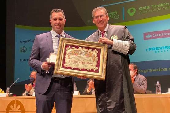 El teldense Alejandro Ramos, Medalla de Oro y Colegio de Honor de los Graduados Sociales de Gran Canaria/TA.