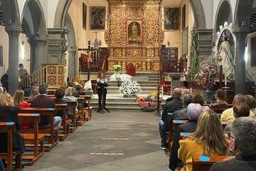 Lectura del pregón/Francisco Javier Santana y Antonio Alí.