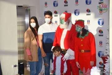 Papá Noel irrumpe en el Teatro de Telde/Francisco Javier Santana.