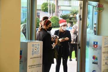 Papá Noel irrumpe en el Teatro de Telde/Francisco Javier Santana.