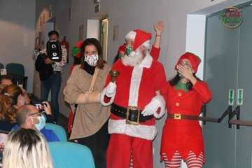 Papá Noel irrumpe en el Teatro de Telde/Francisco Javier Santana.