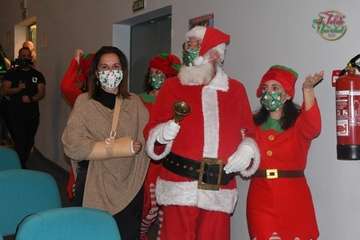 Papá Noel irrumpe en el Teatro de Telde/Francisco Javier Santana.
