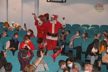 Papá Noel irrumpe en el Teatro de Telde/Francisco Javier Santana.