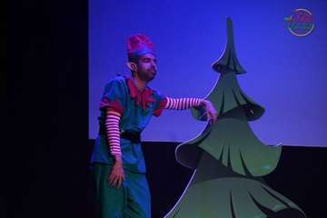 Papá Noel irrumpe en el Teatro de Telde/Francisco Javier Santana.