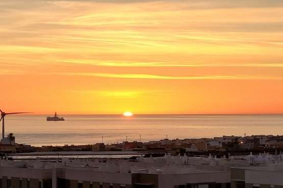 Amanecer sobre el litoral de Telde/Jesús Ruiz Mesa.