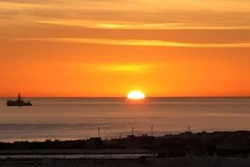 Amanecer sobre el litoral de Telde/Jesús Ruiz Mesa.