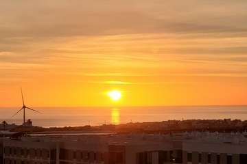 Amanecer sobre el litoral de Telde/Jesús Ruiz Mesa.