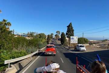 Los Reyes Magos reparten ilusión por los barrios de Telde/TA.