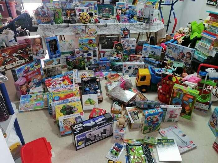 Imagen de archivo de juguetes/TA.