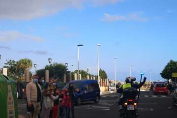 La magia de los Reyes de Oriente se pasea por la costa y el casco urbano de Telde/TA