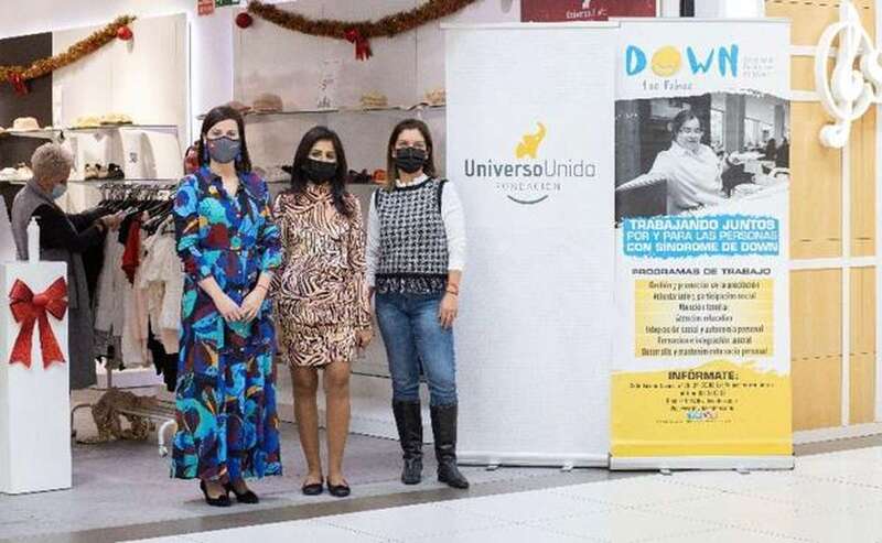 De izquierda a derecha Cristina León, directora de la Fundación; Nita Chhabria Chhabria, Patrona de la Fundación y Herminia Pérez, gerente de Down Las Palmas / C7