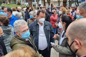 Concentración en la capital con presencia de teldenses para pedir que se siga buscando a Manuel Navarro/TA.