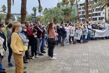 Concentración en la capital con presencia de teldenses para pedir que se siga buscando a Manuel Navarro/TA.