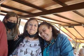 El exconcejal Antonio Benítez recibe el reconocimiento de amigos y familiares en su 80 aniversario/TA.