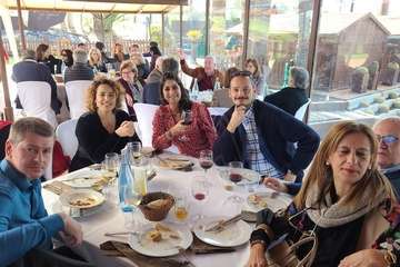 El exconcejal Antonio Benítez recibe el reconocimiento de amigos y familiares en su 80 aniversario/TA.