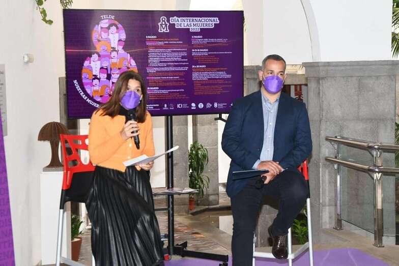 La alcaldesa Carmen Hernández y el concejal Jonay López/TA.