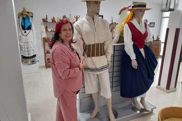 La activista social y exoncejala de Telde Saro Sosa, socia de honor de Entre Amigos/TA.