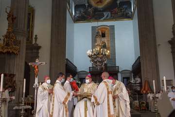 Ordenación de Cristóbal Déniz como primer obispo auxiliar de Canarias/Cober/Canarias y Acfi Pres.