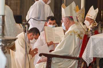 Ordenación de Cristóbal Déniz como primer obispo auxiliar de Canarias/Cober/Canarias y Acfi Pres.