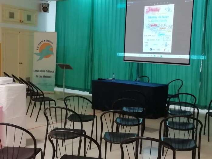 Local del colectivo vecinal preparado para el acto/TA.