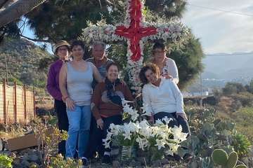 Telde se aferra al tradicional enrame de las cruces/TA, Francisco Javier Santana y Antonio Alí.