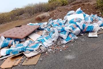 El camino de Tara a Montaña Las Palmas, nueva escombrera en Telde/TA.