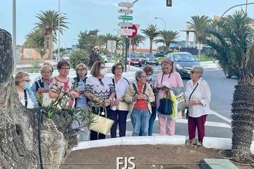  Fervor ante la talla callejera de María Auxiliadora en Telde/Francisco Javier Santana.