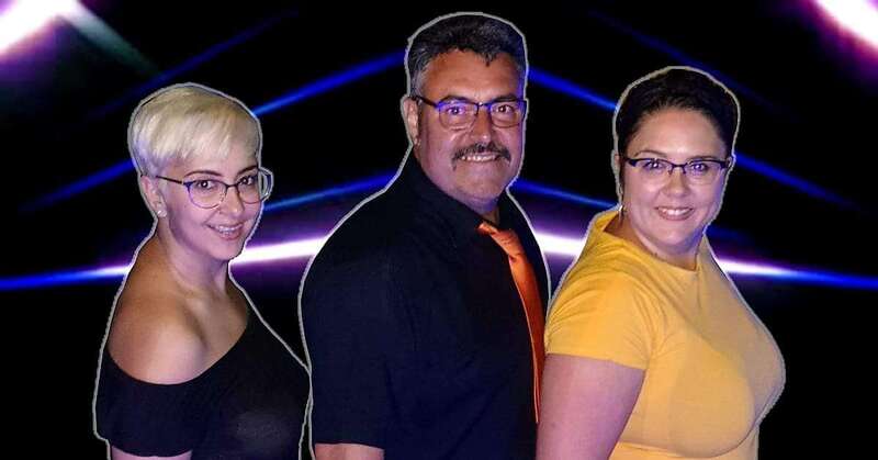 El trío Línea Latina/TA.