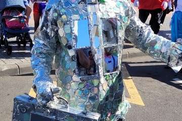 Una marea humana 'canta' al Carnaval por las calles de Telde/TA, Jesús Ruiz Mesa, Francisco Javier Santana, Antonio Alí y C7..