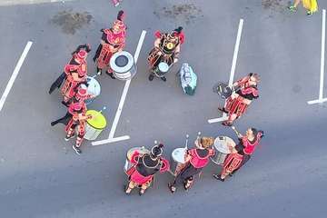 Una marea humana 'canta' al Carnaval por las calles de Telde/TA, Jesús Ruiz Mesa, Francisco Javier Santana, Antonio Alí y C7..