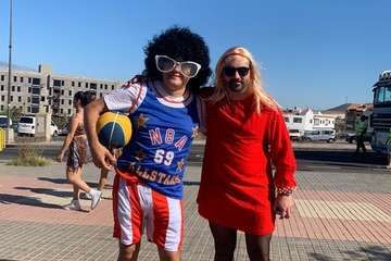 Una marea humana 'canta' al Carnaval por las calles de Telde/TA, Jesús Ruiz Mesa, Francisco Javier Santana, Antonio Alí y C7..