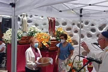 Misa, procesión religiosa y verbena del solajero en San Antonio de Telde/TA.