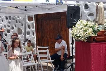 Misa, procesión religiosa y verbena del solajero en San Antonio de Telde/TA.