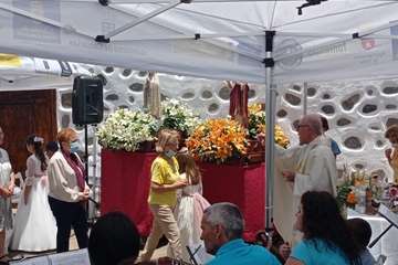 Misa, procesión religiosa y verbena del solajero en San Antonio de Telde/TA.