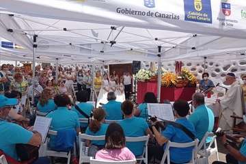 Misa, procesión religiosa y verbena del solajero en San Antonio de Telde/TA.